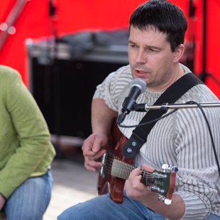 AttAck guitars made in Latvia AttAck ģitāras ražotas Latvijā