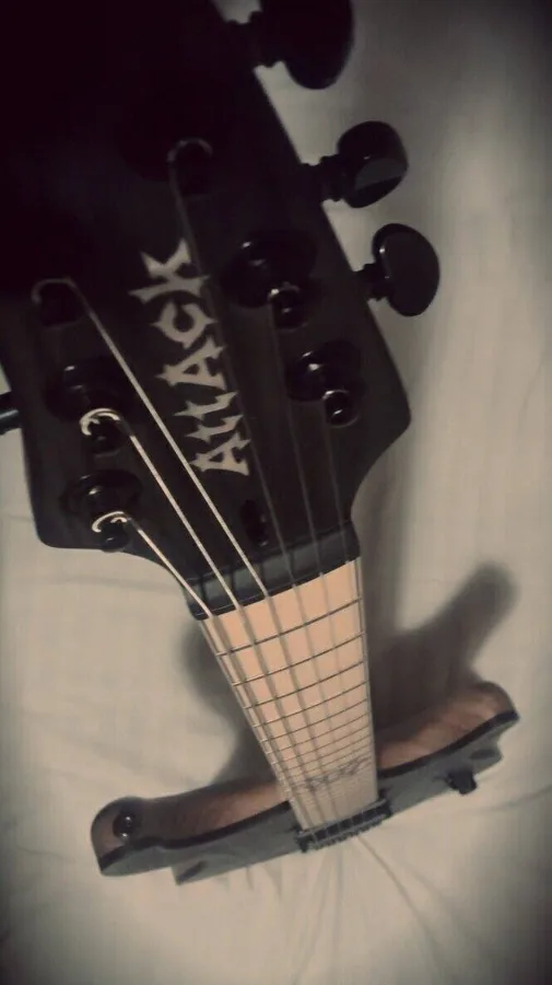 AttAck guitars