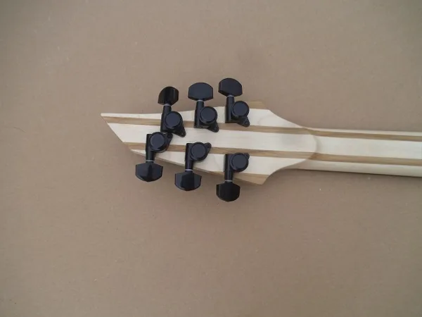 AttAck guitars